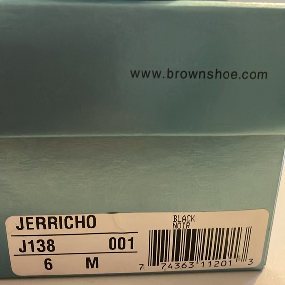 Life Stride Ladies Shoes, Size 6M - Picture 3 of 6